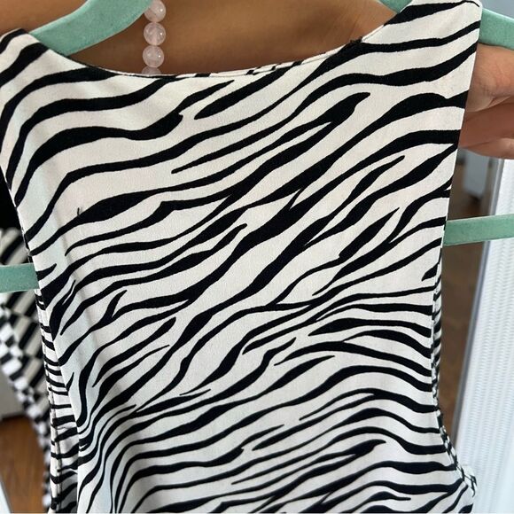 Zebra bodysuit - Picture 4 of 4